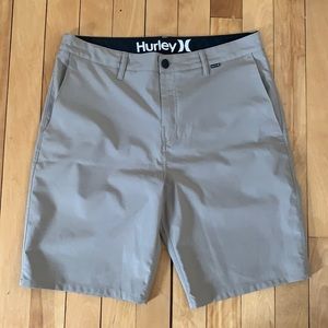 Hurley Khaki shorts size 32